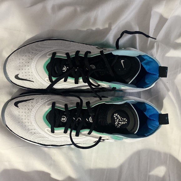 Nike Air Zoom G.T Run EP Size 10/11.5